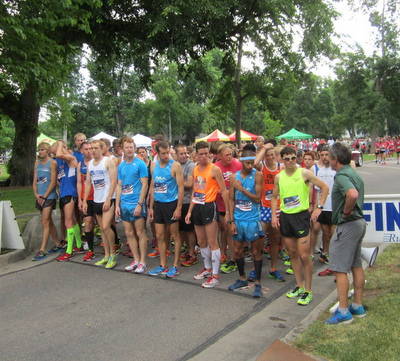 runners at start of 2014 FireKracker 5k Elite Race